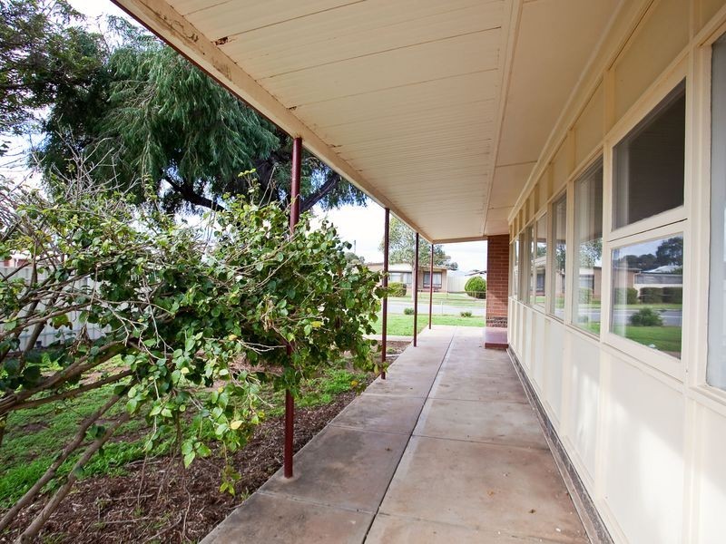 28 Bristol Crescent, Taperoo SA 5017