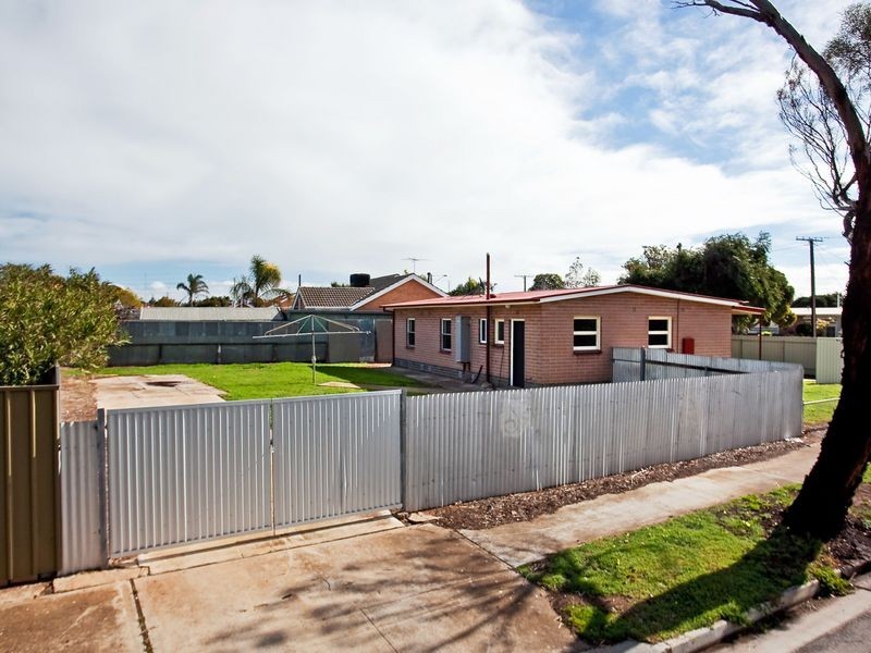 28 Bristol Crescent, Taperoo SA 5017