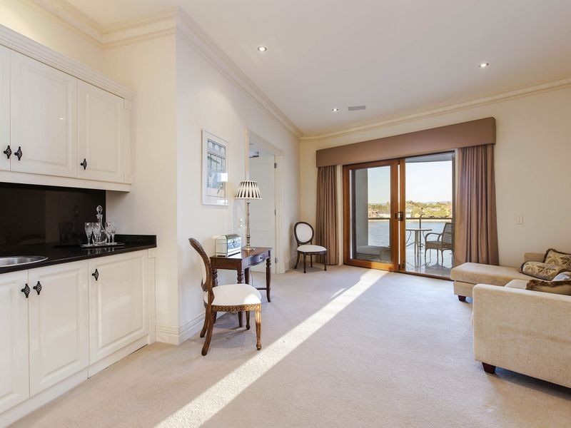 9 Bluelake Court, Tennyson SA 5022