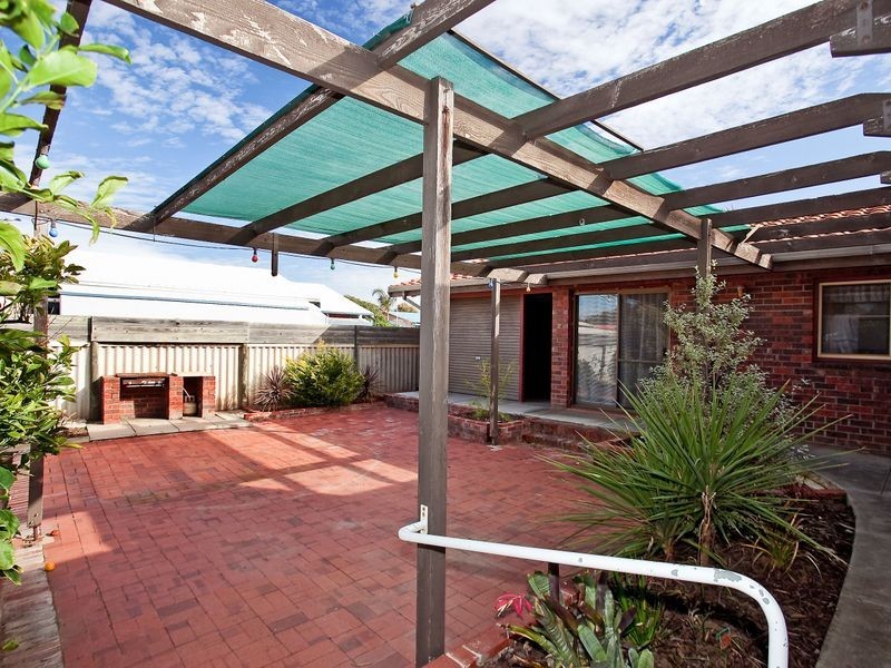 3 Illawarra Court, West Lakes Shore SA 5020