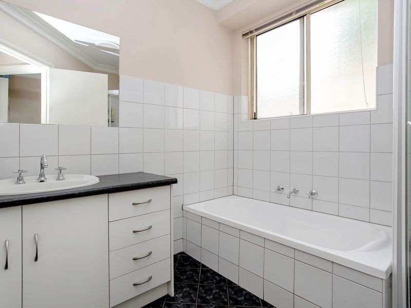 1a Webb Street, Fulham Gardens SA 5024