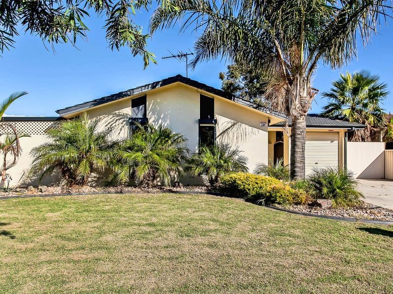 70 Recreation Parade, West Lakes Shore SA 5020