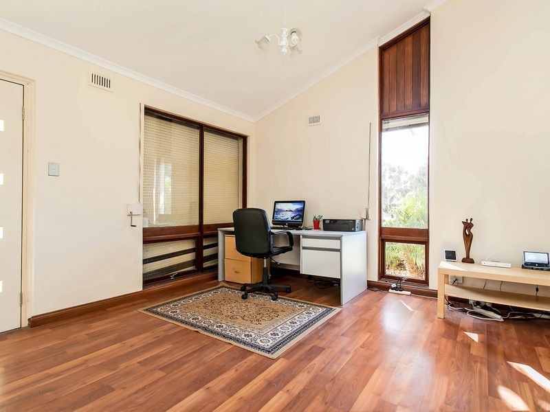 70 Recreation Parade, West Lakes Shore SA 5020