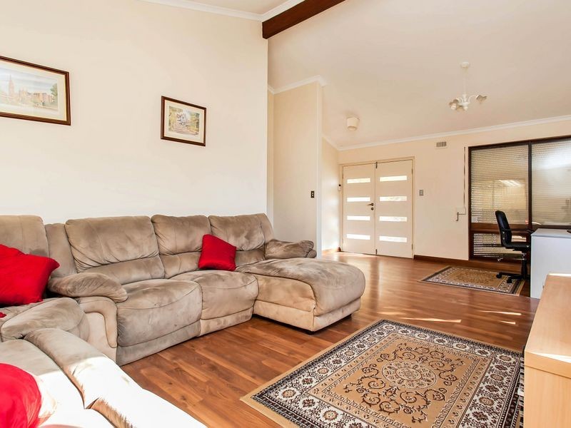 70 Recreation Parade, West Lakes Shore SA 5020