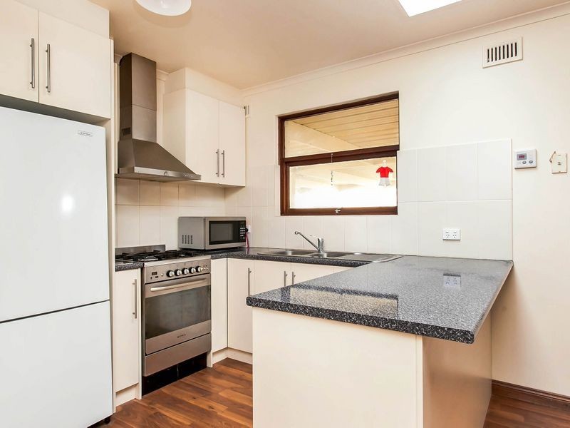 70 Recreation Parade, West Lakes Shore SA 5020