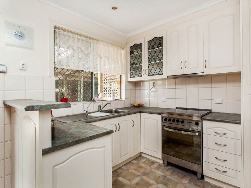 12 Trinity Street, Ottoway SA 5013