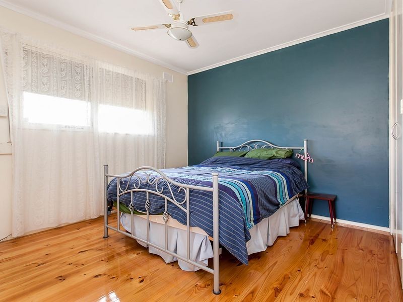 12 Trinity Street, Ottoway SA 5013