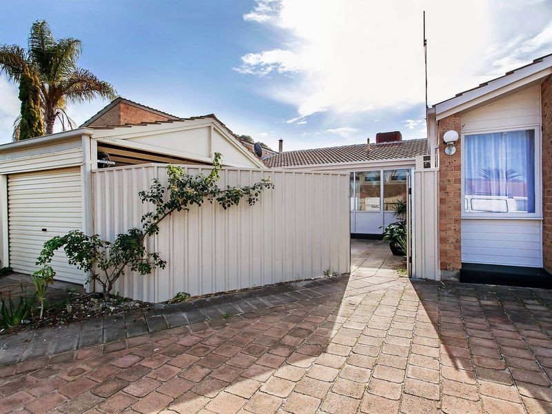 4 Pelican Place, Semaphore Park SA 5019
