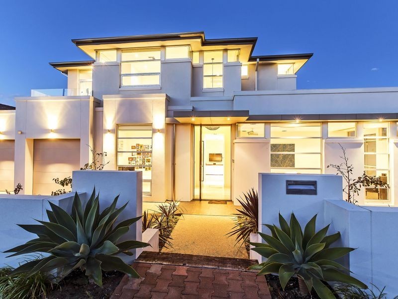 26 Richardson Avenue, Glenelg North SA 5045