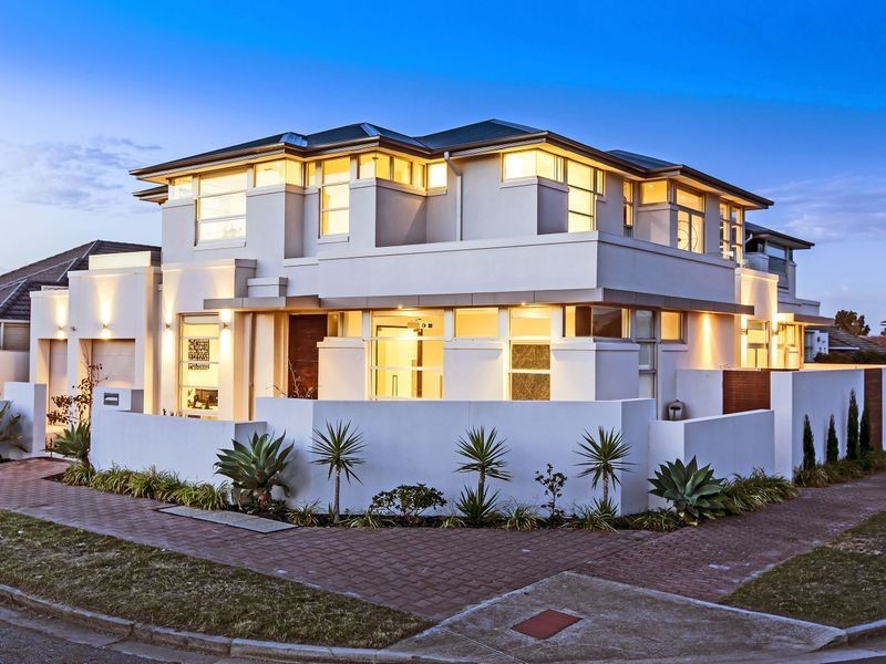 26 Richardson Avenue, Glenelg North SA 5045