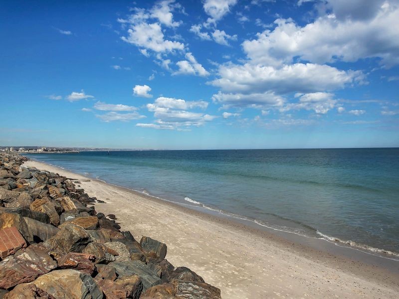 1/23 Military Road, West Beach SA 5024