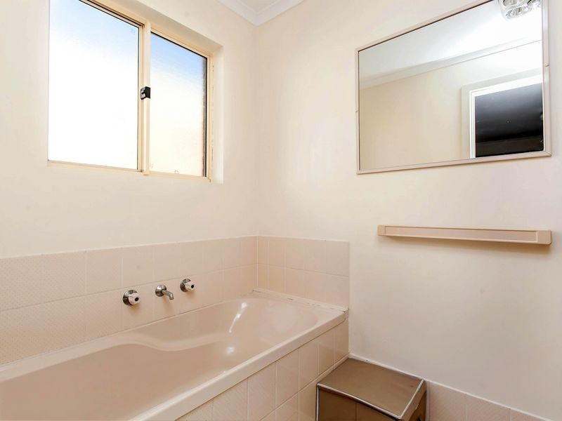 41 McInerney Avenue, Mitchell Park SA 5043