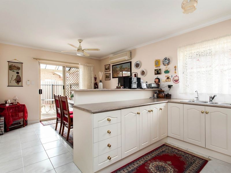 2/52B Royal Terrace, Royal Park SA 5014