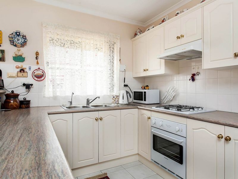 2/52B Royal Terrace, Royal Park SA 5014