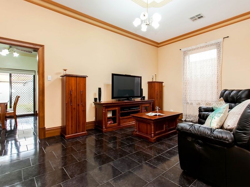 6 Paqualin Street, Hendon SA 5014