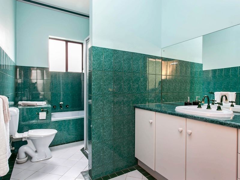 6 Paqualin Street, Hendon SA 5014