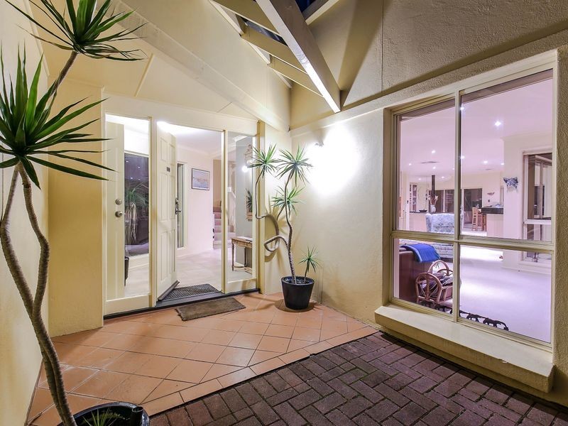 15 Gulf Point Drive, North Haven SA 5018