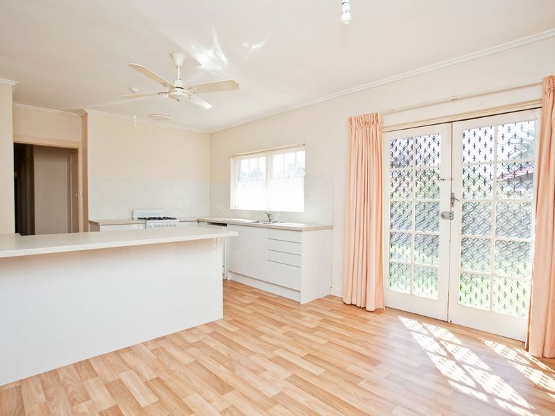 18 Columbine Avenue, West Lakes Shore SA 5020