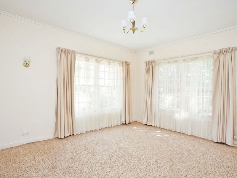 18 Columbine Avenue, West Lakes Shore SA 5020