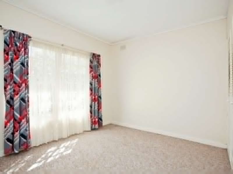 18 Columbine Avenue, West Lakes Shore SA 5020