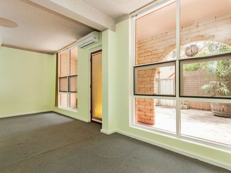 16/7 Mooloola Way, West Lakes Shore SA 5020