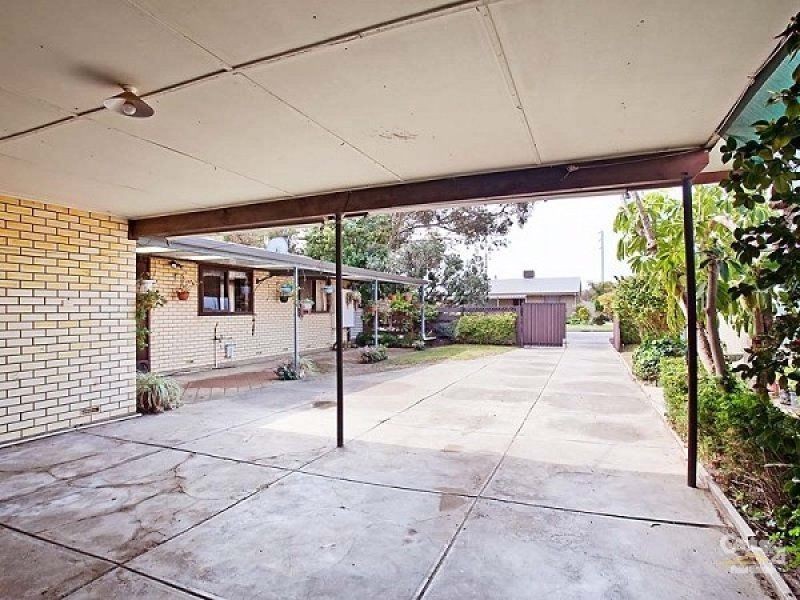 1 Burnett Crescent, Semaphore Park SA 5019