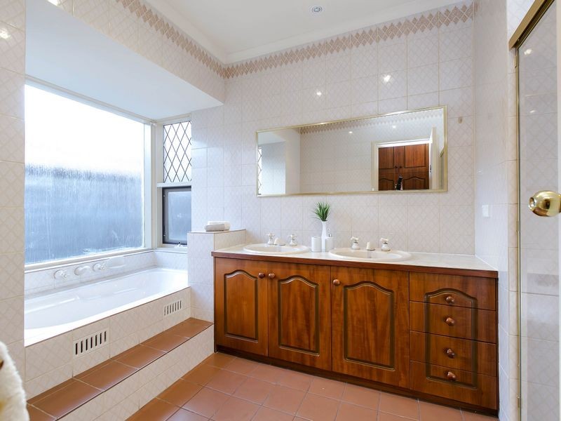 20 Dyer Court, West Lakes SA 5021