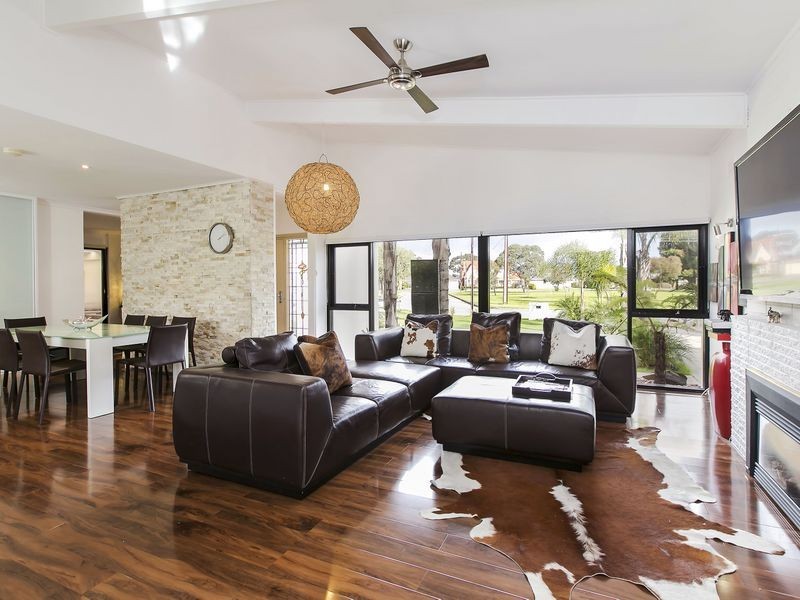 11 Silver Crescent, Grange SA 5022