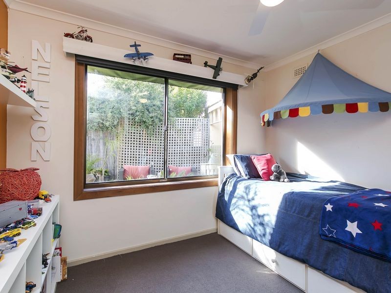 11 Silver Crescent, Grange SA 5022