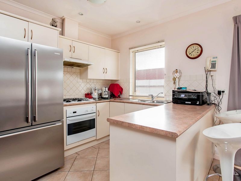 2 Nesbit Street, Albert Park SA 5014