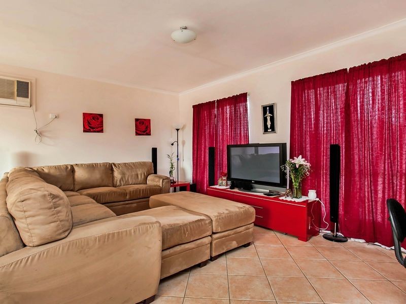 2 Nesbit Street, Albert Park SA 5014