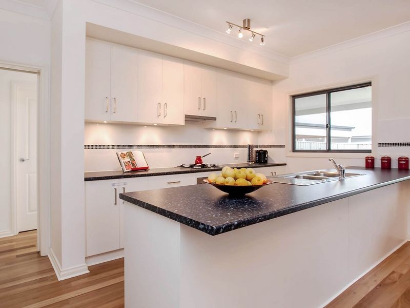 24 Knapman Crescent, Port Adelaide SA 5015