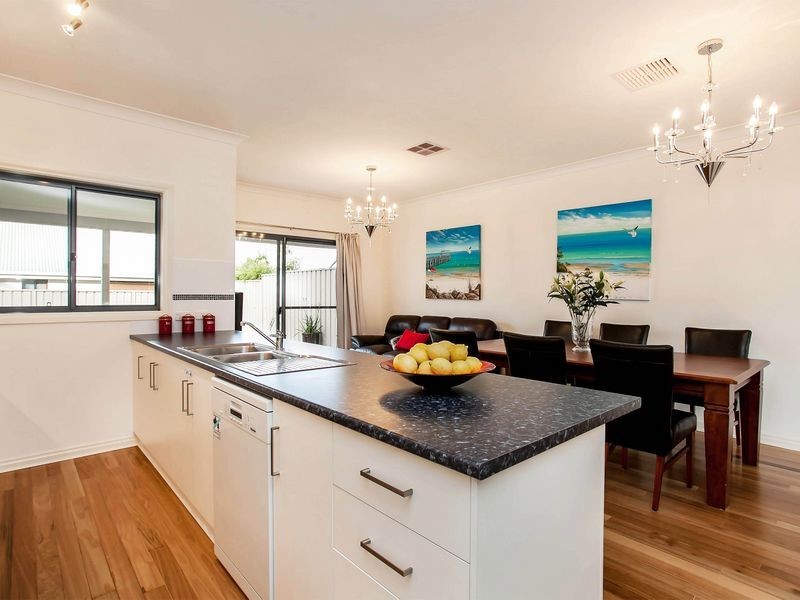 24 Knapman Crescent, Port Adelaide SA 5015