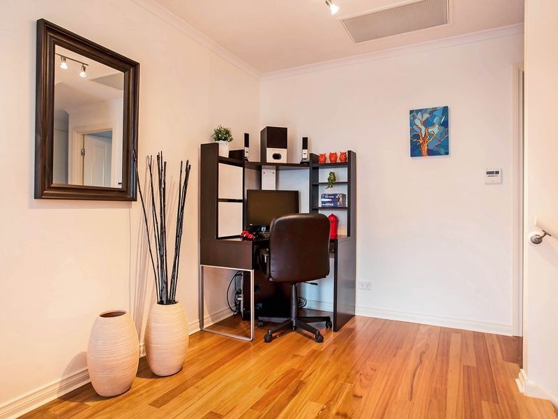 24 Knapman Crescent, Port Adelaide SA 5015