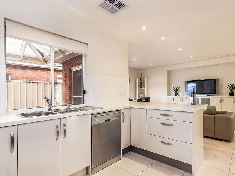 35 Selkirk Avenue, Seaton SA 5023