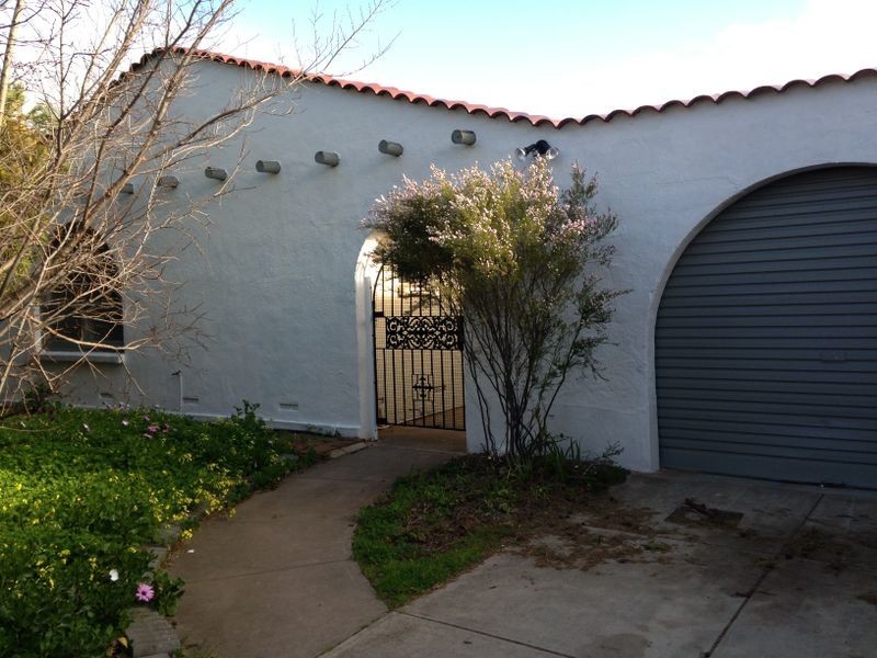 9 Baykai Grove, West Lakes SA 5021