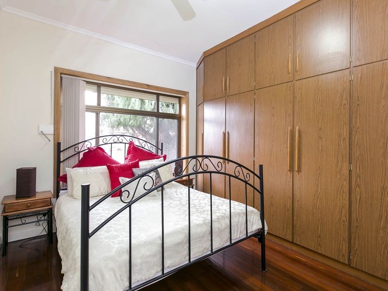 23 Fortrose Avenue, Seaton SA 5023