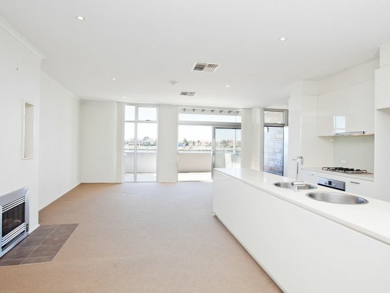 11 Karra Cove, New Port SA 5015