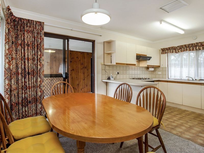 242 Robin Road, Semaphore SA 5019