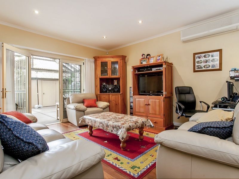 9 Knapman Crescent, Port Adelaide SA 5015