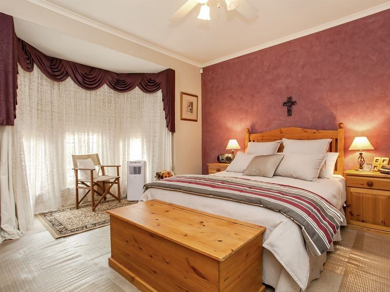 9 Knapman Crescent, Port Adelaide SA 5015