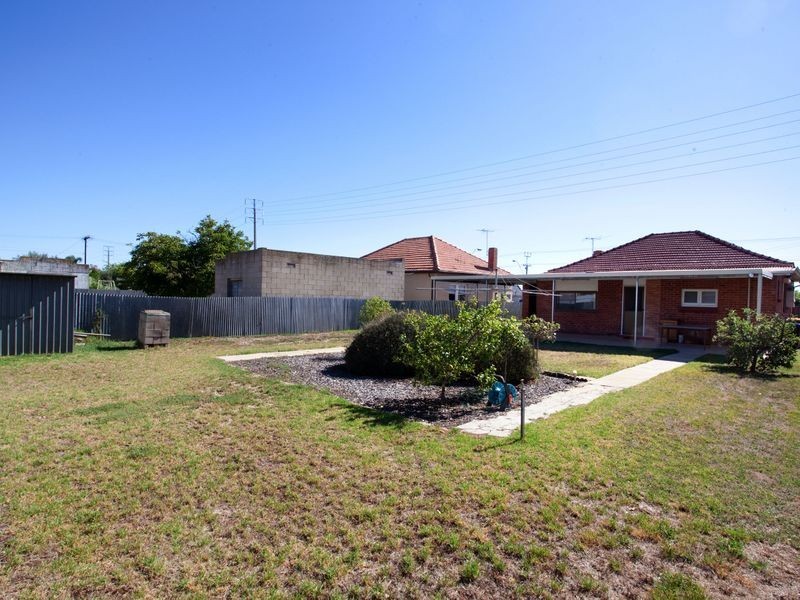 223 Tapleys Hill Road, Seaton SA 5023