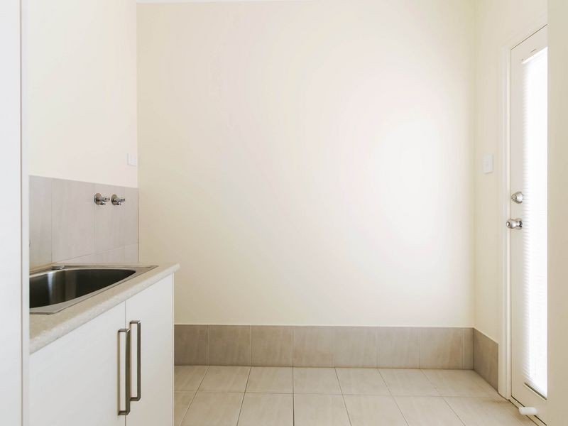 1a Dayman Avenue, Albert Park SA 5014