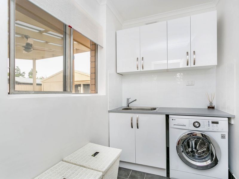 34 St Albans Road, Evanston Park SA 5116