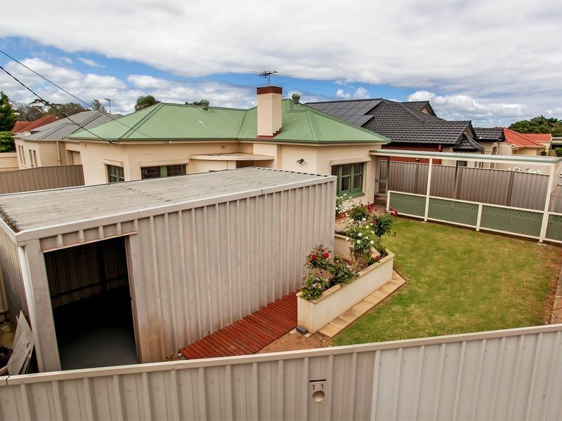 11 Fourth Avenue, Seaton SA 5023