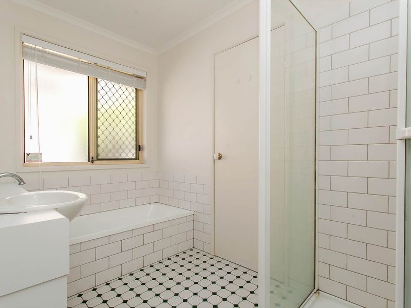 16 Emerald Parade, Ottoway SA 5013