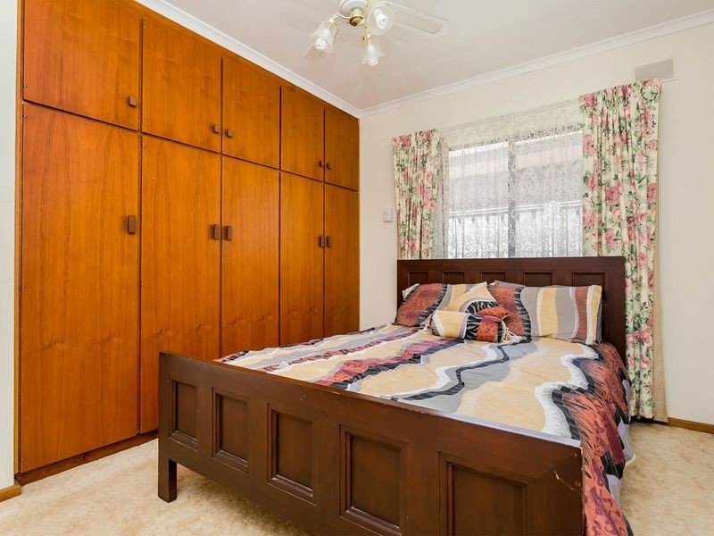 14 Sims Crescent, West Lakes SA 5021