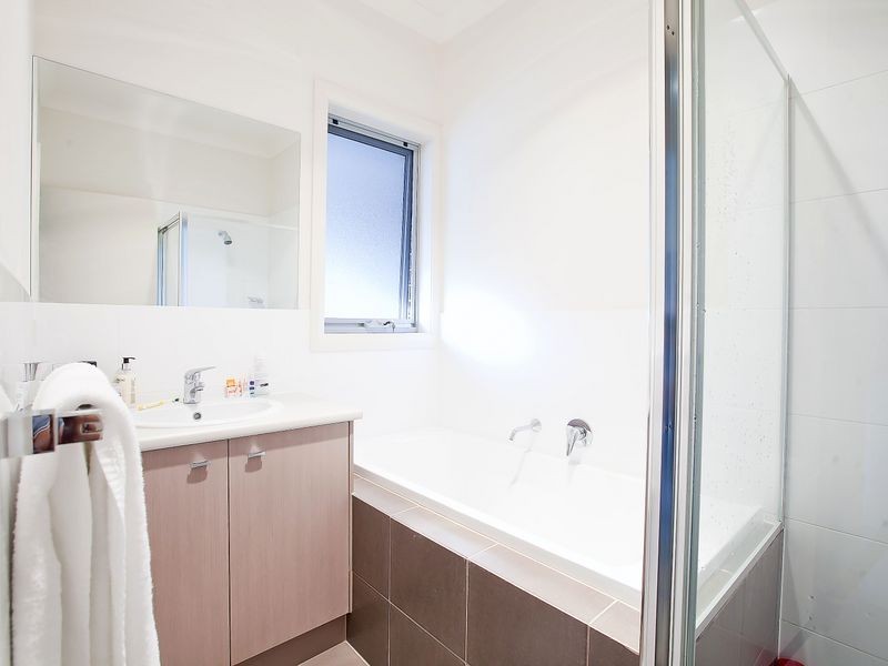 16 Osborne Street, Albert Park SA 5014