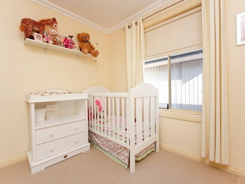 26 Elizabeth Crescent, Hallett Cove SA 5158