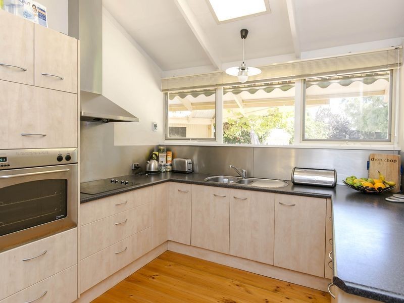 11 Marlee Court, West Lakes SA 5021